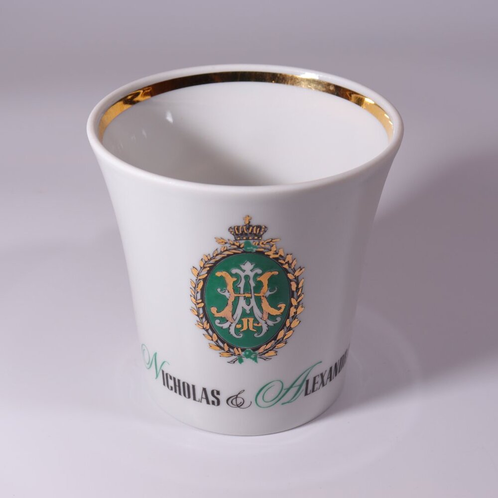 Lomonosov Russia Nicholas & Alexandra Coffee Mug Coat of Arms Medallion Gilt